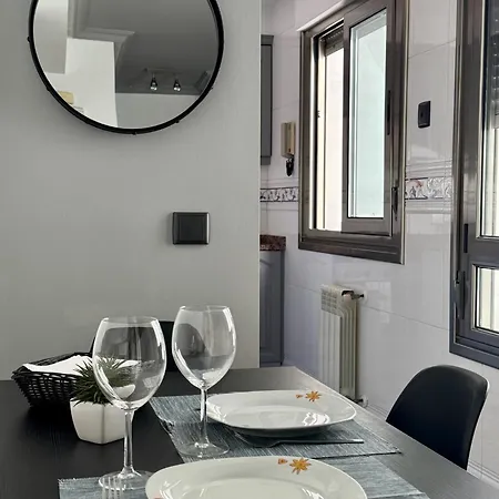 Jardin De San Feliz / Fontan Appartement Oviede