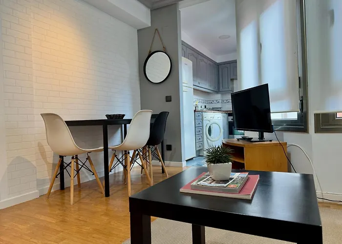 Jardin De San Feliz / Fontan Apartment