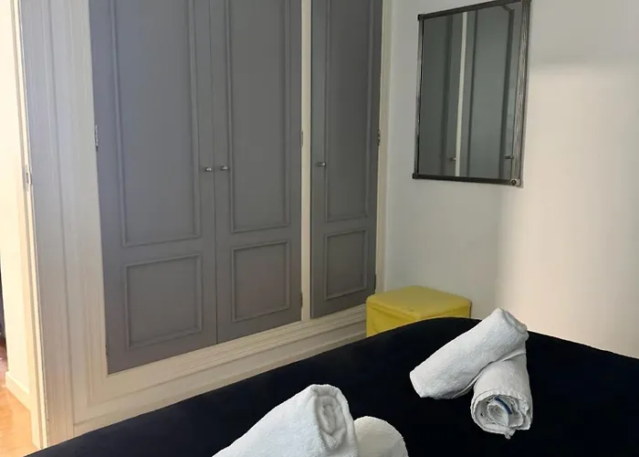 Jardin De San Feliz / Fontan * Oviédo