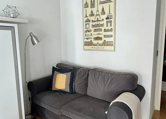 Jardin De San Feliz / Fontan * Oviédo