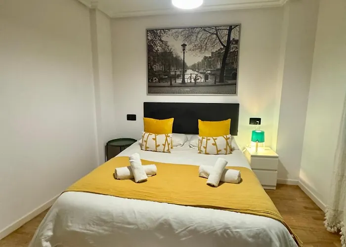 Apartment Jardin De San Feliz / Fontan